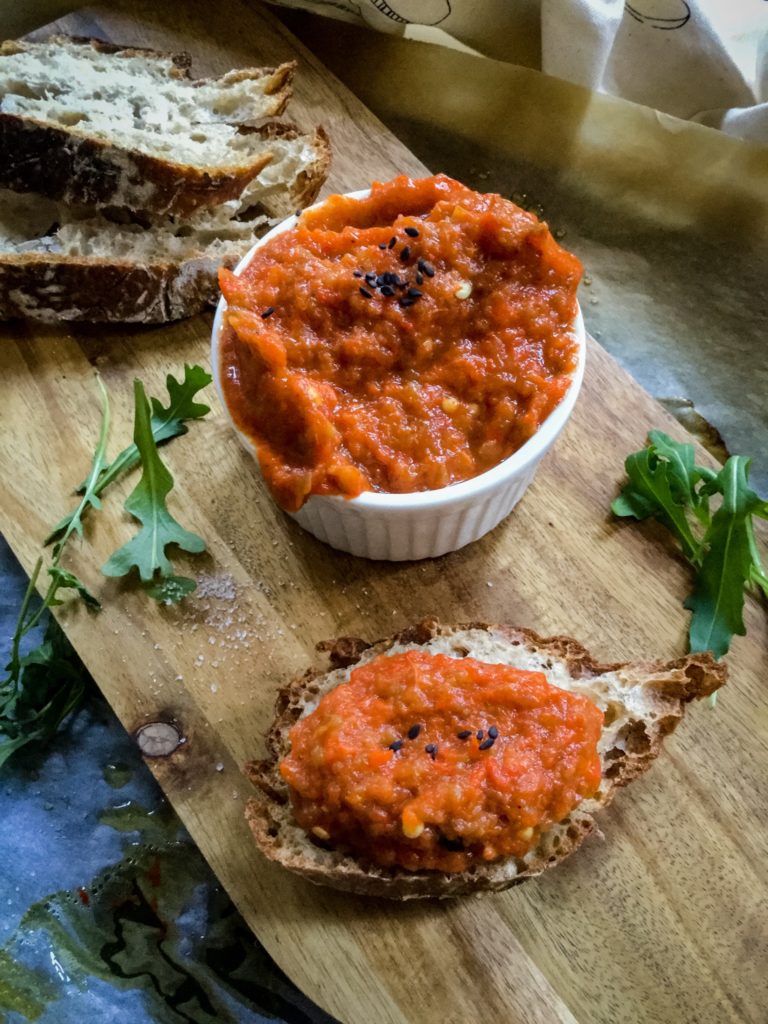 Ajvar - veganer Paprika-Auberginen Dip - Gemüseliebelei
