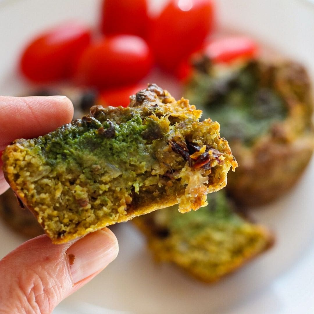 herzhafte Muffins mit Tomaten und Pesto - Gemüseliebelei