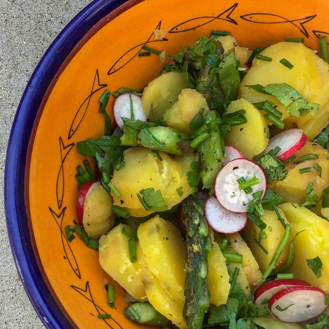 vegetarischer Kartoffelsalat mit grünem Spargel - Gemüseliebelei